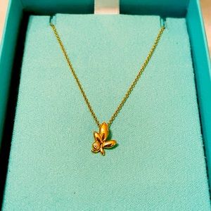 Tiffany & Co. Paloma Picasso Olive Leaf Pendant Necklace